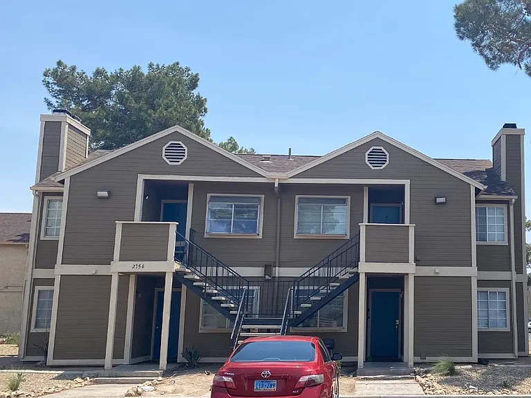 2756 Jennydiane Dr #D — Photo 1