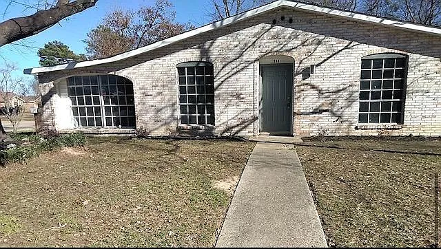 9001 Mackey Cir — Photo 2
