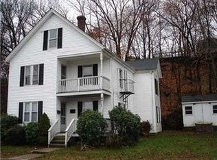 9 Valley St, Lincoln, RI 02838