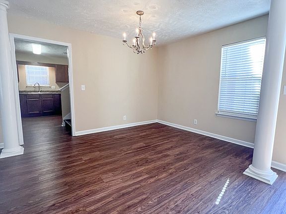 3rd image of 1436 Sunray Dr