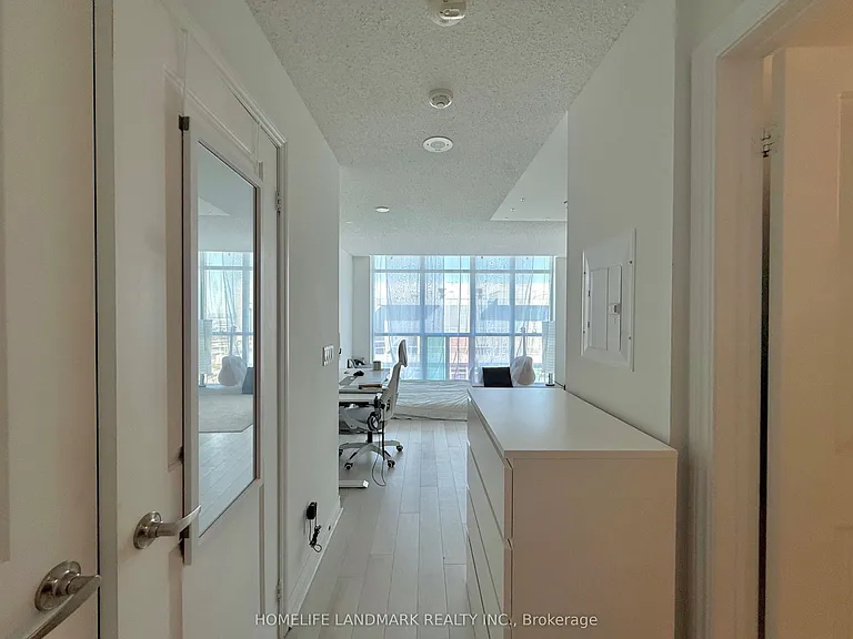 50 Town Centre Ct #3905 — Photo 5