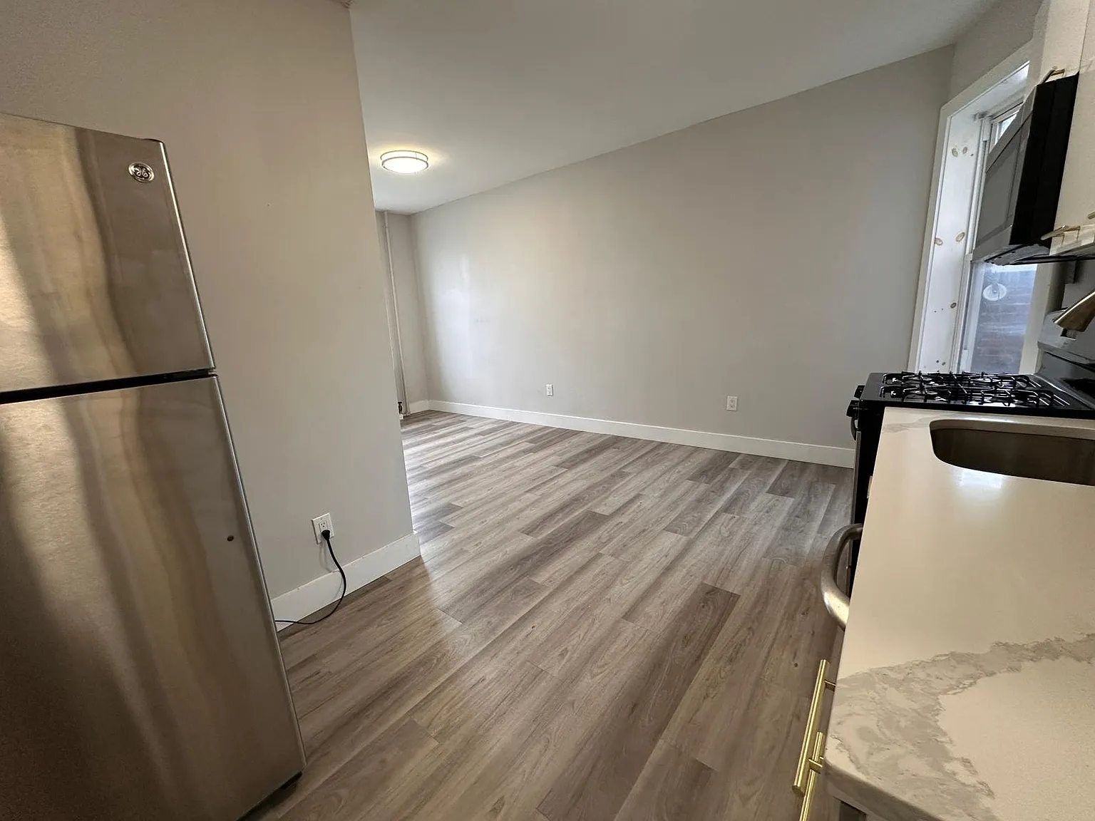 5801 Palisade Ave — Photo 2