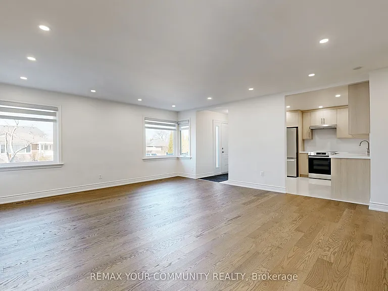 135 Searle Ave — Photo 4