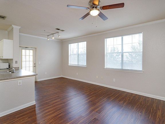 5th image of 860 N Orange Ave APT 262
