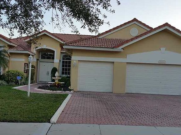 2nd image of 16164 Mariposa Cir N
