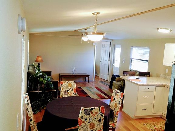 5th image of 244 Gardenia Dr