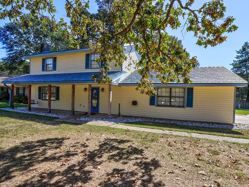 3009 Brittney Ln