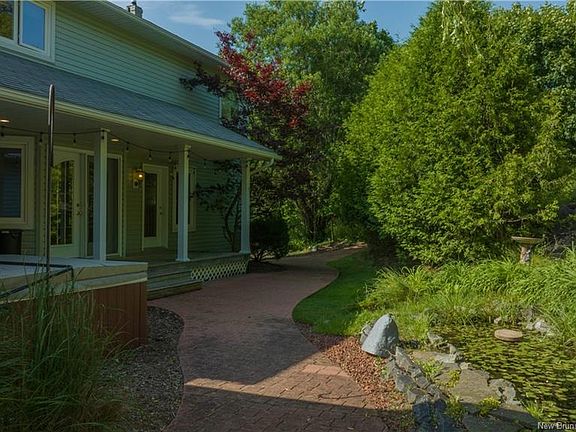 3rd image of 38 Appleby Dr