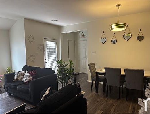 2nd image of 7444 Howling Coyote Ln