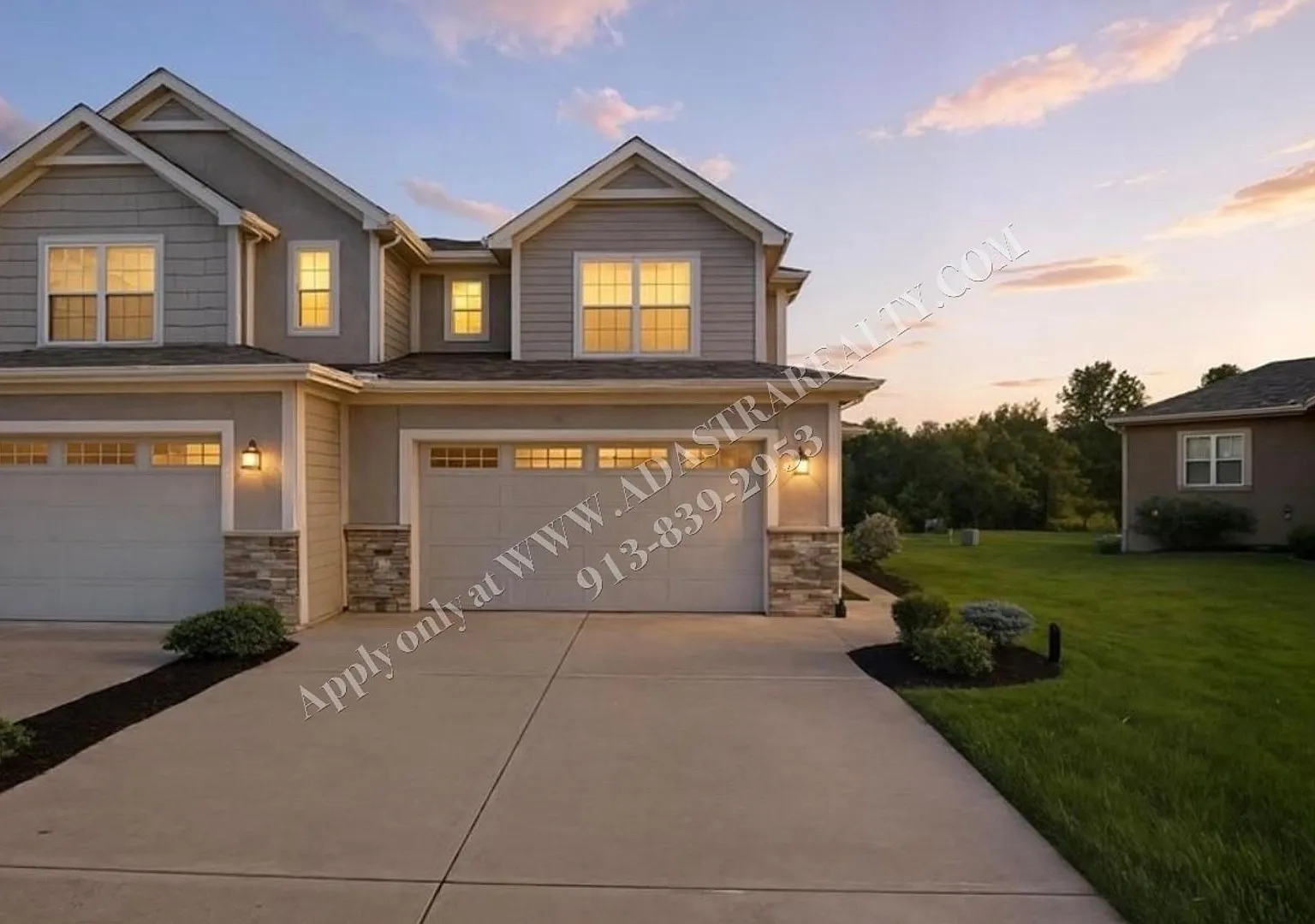 Beautiful Like New Townhome in De Soto-Coming SOON!! — Photo 1