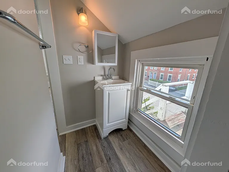 8 Green St #2 — Photo 8