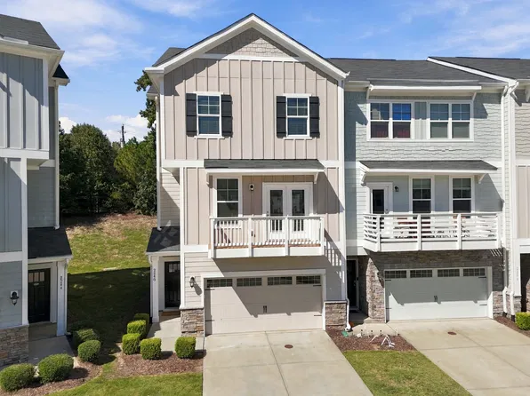 2240 Red Knot Ln, Apex, NC 27502