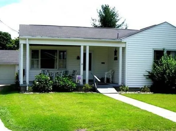 816 Warren Ave, Belpre, OH 45714