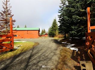 175 Cutters Spur Rd, Castle Rock, WA 98611