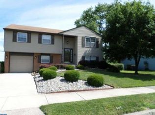 633 Nimitz Rd, Dover, DE 19901