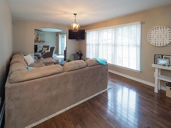 5166 Stoneybrook-105