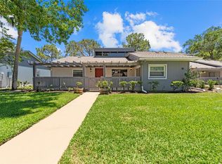 210 Balsam Dr, Oldsmar, FL 34677