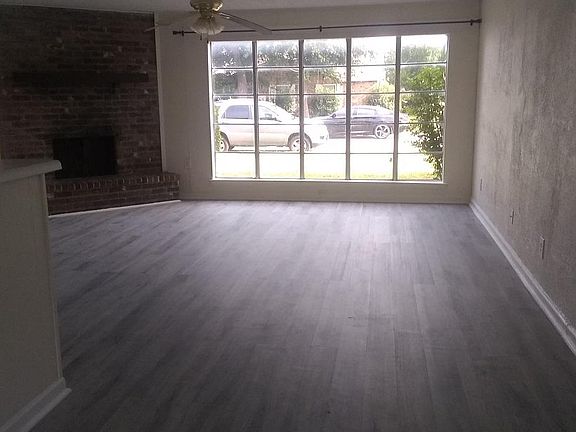 4th image of 2327 Jimmydee Dr