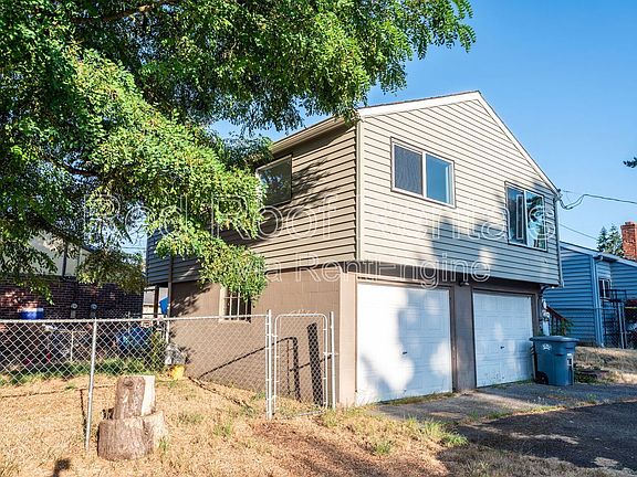 3rd image of 6527 95th St SW Unit B