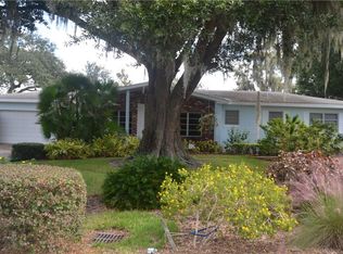 1076 Idylwild Dr NW, Winter Haven, FL 33881