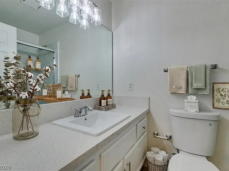 1800 Edmond St #124 — Photo 50