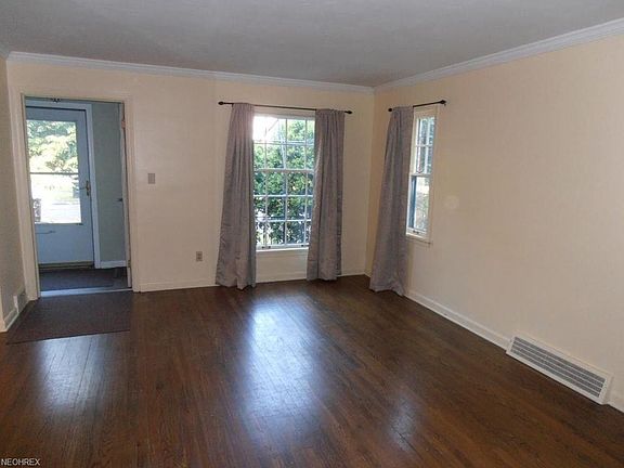3rd image of 1285 French Ave