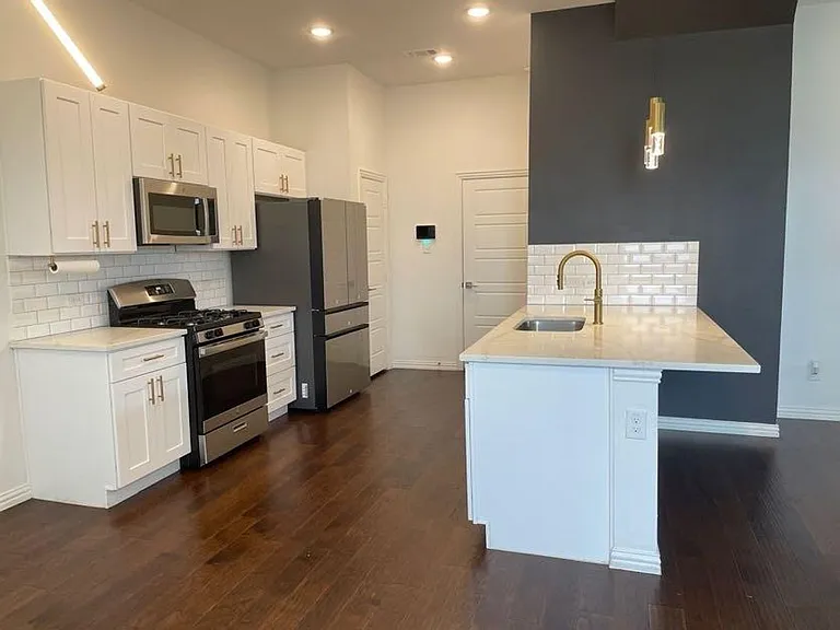 4342 Hebron St — Photo 3
