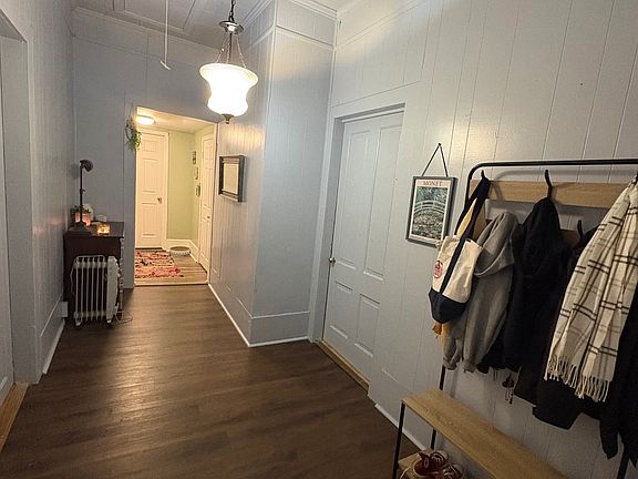 3rd image of 140 E Hall St
