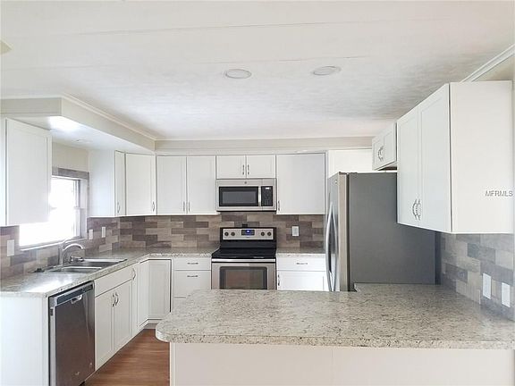 3rd image of 4244 Oak Grove Dr #93