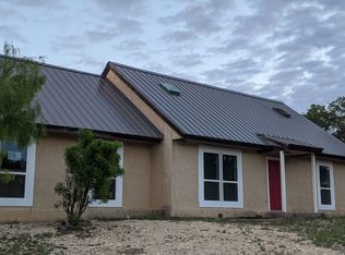 138 Hobson Ln, Center Point, TX 78010