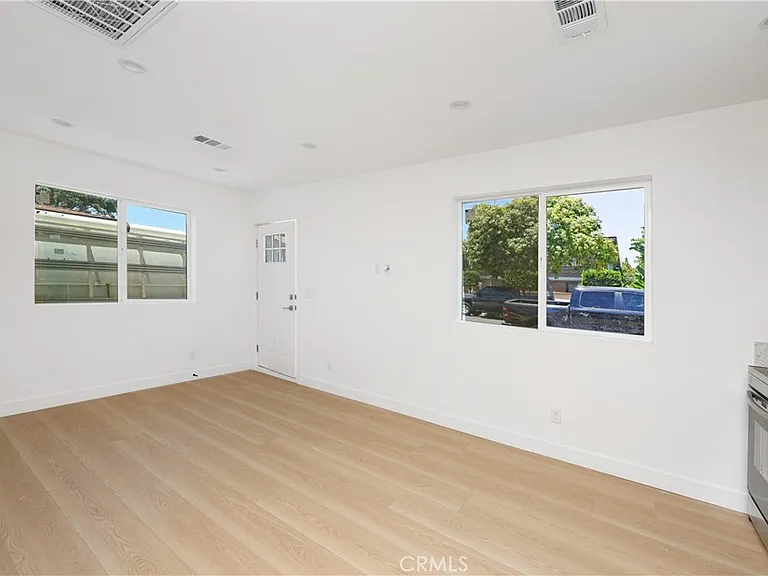 10520 Myrtle St #A — Photo 4