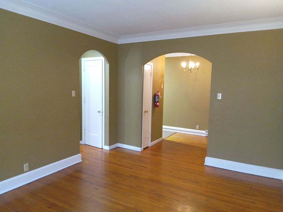 1st image of 212 6th St APT A4