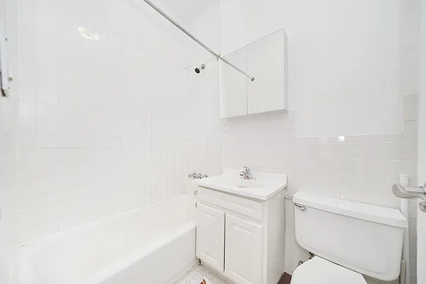 Rented by Living New York | media 7