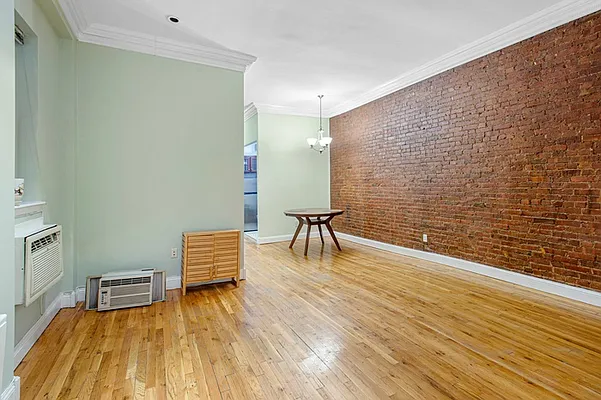 Rented by Nest Seekers International | media 12