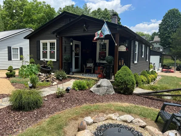 266 Church St NE, Abingdon, VA 24210