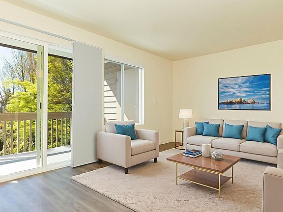 4th image of 2119 23rd Ave W APT 101