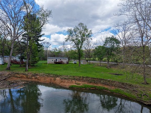 3rd image of 200 Cottage Ln