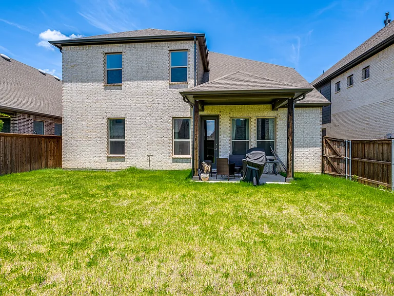 333 Foxthorne Way — Photo 37