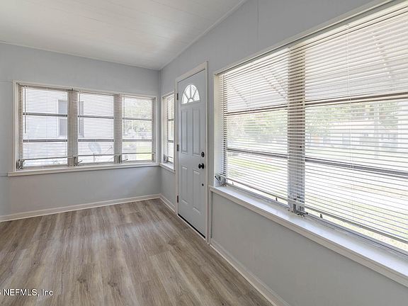 5th image of 2687 GREEN Street