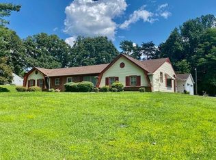 515 Deerwood Dr, Blairs, VA 24527