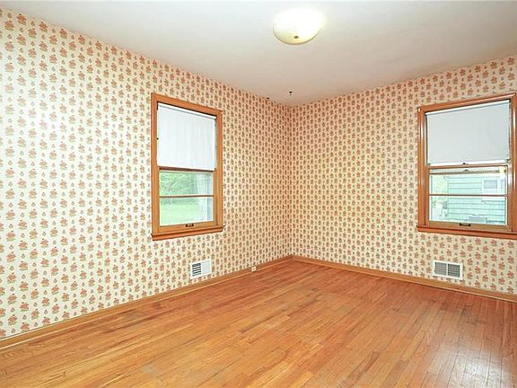 5th image of 6401 E 110th St