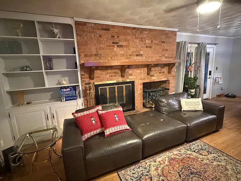364 Hanley Cir — Photo 26