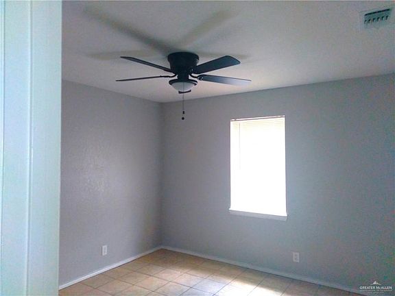 5th image of 3060 S Buckingham Ct #A