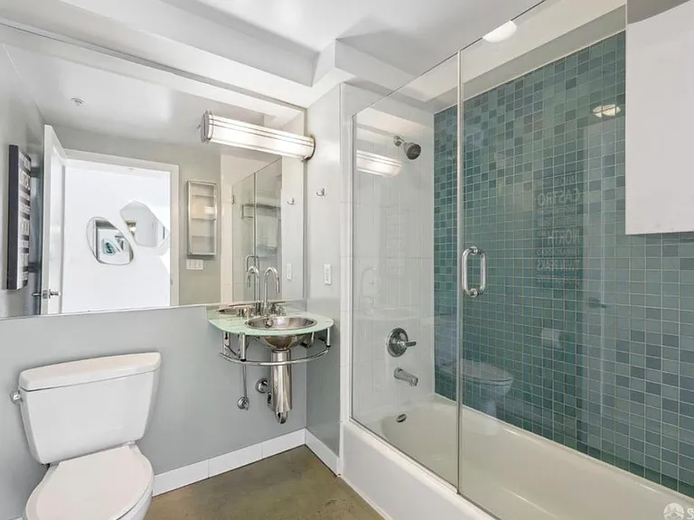 200 Townsend St #50 — Photo 6