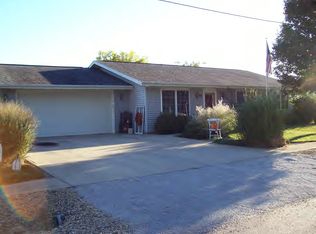 102 Jones St, Catlin, IL 61817