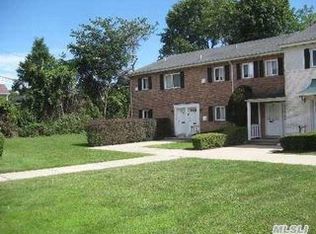 504 Dawson Ln, Jericho, NY 11753