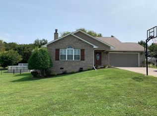5644 Brandon Park Dr, Maryville, TN 37804