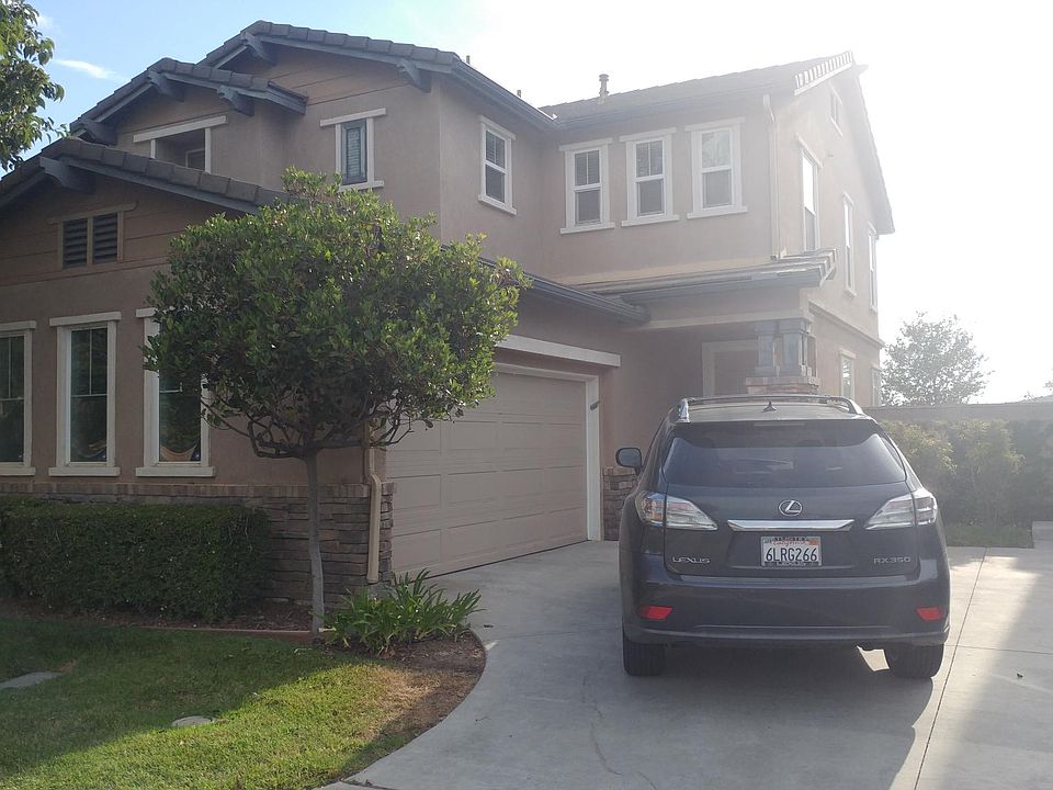1st image of 35913 Gatineau St