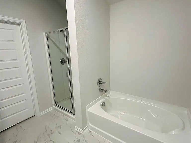 524 Hickory Ridge Dr — Photo 10