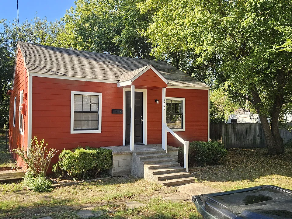 406 E 5th St